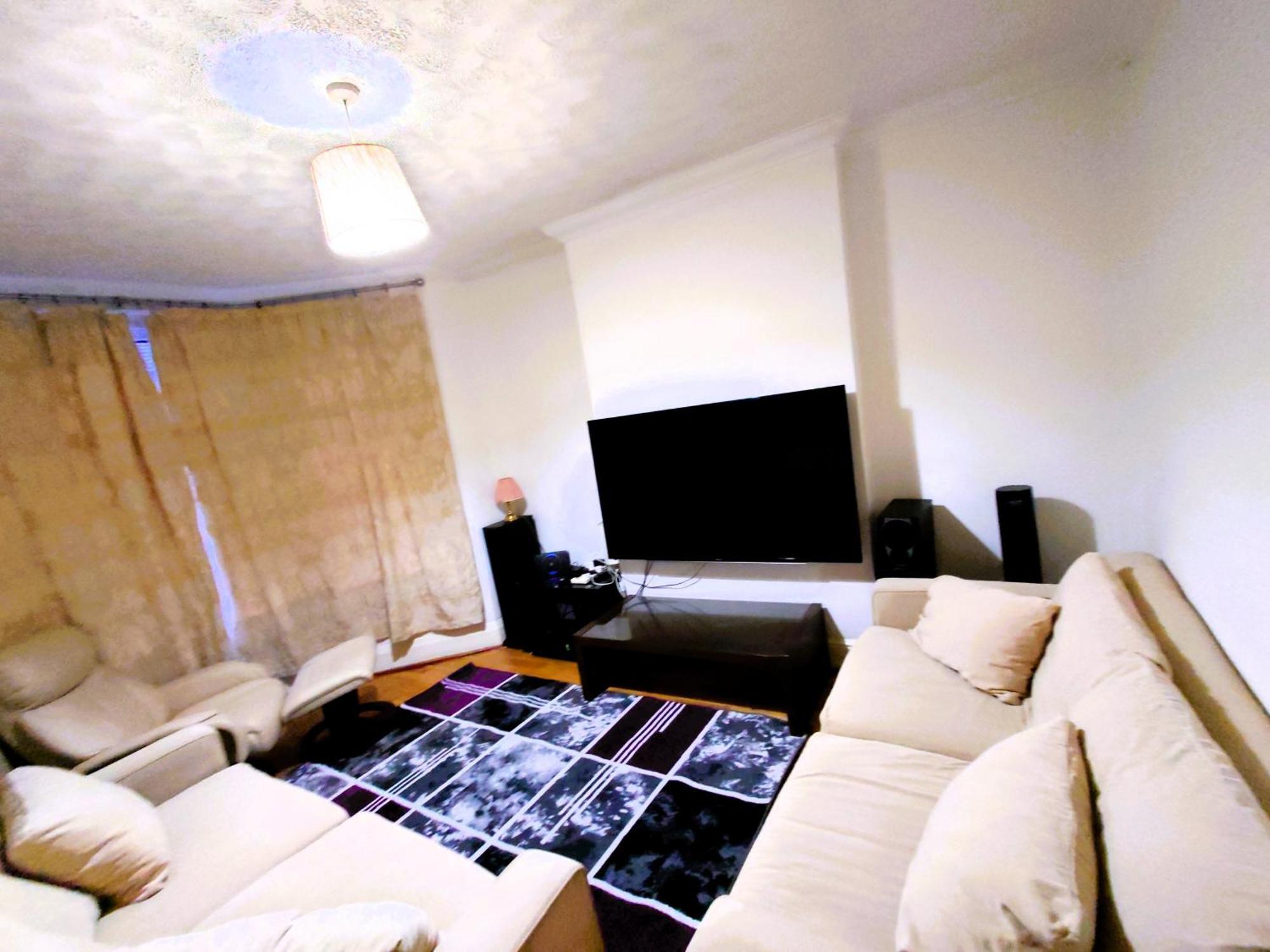 Edwardian 4 Bedrooms With 4 Bathrooms Townhouse, Next To Underground, Accommodates 10 People London Exterior foto